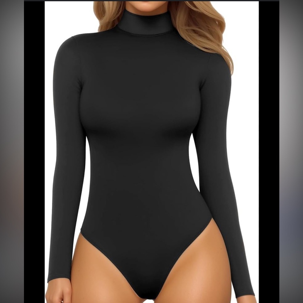 MANGOPOP
Chic Black Long Sleeve Bodysuit